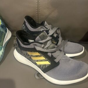 Addidas Tennis Shoes